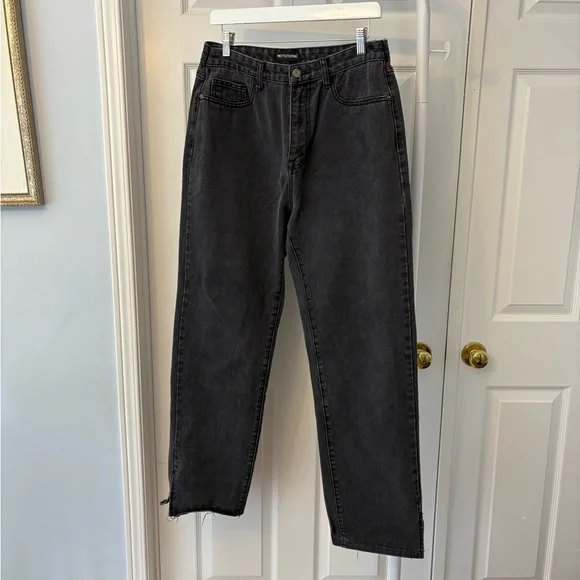 Pretty Little Thing PLT Highrise Straight Leg Black Jeans Leg Slit - Picture 8 of 10